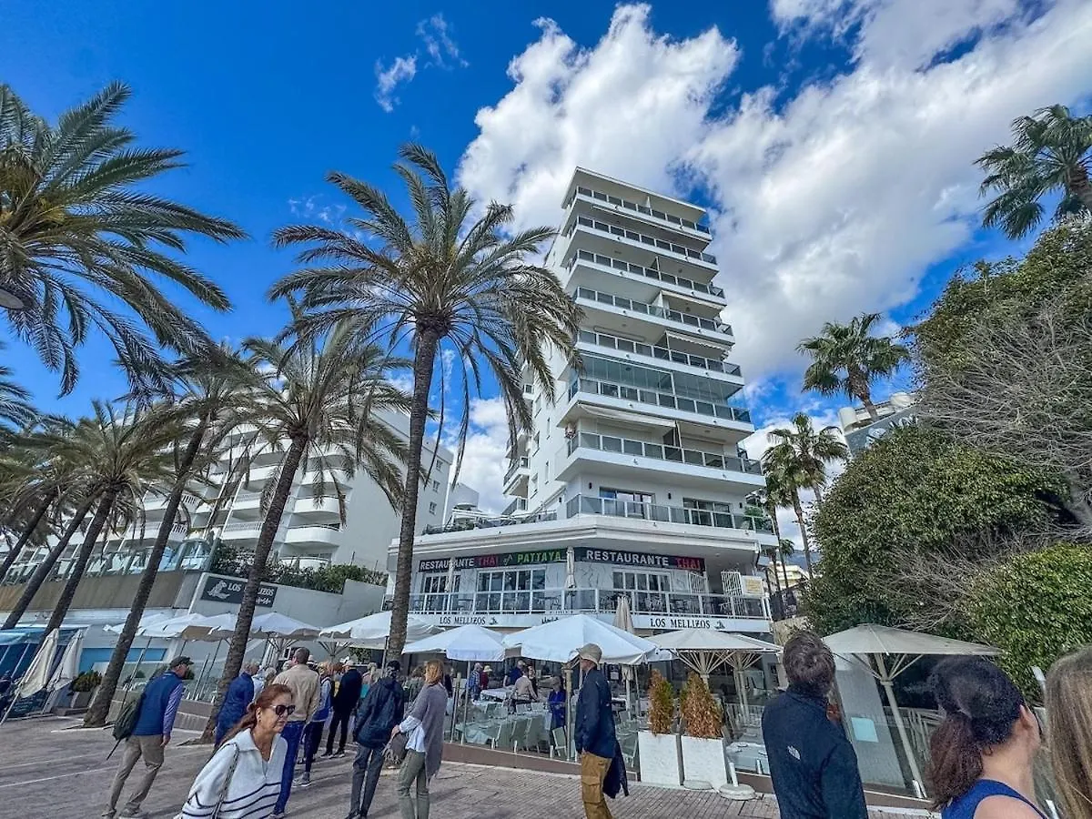 Palm Beach 2F A Stylish Seaside Apartment With Parking 마르베야