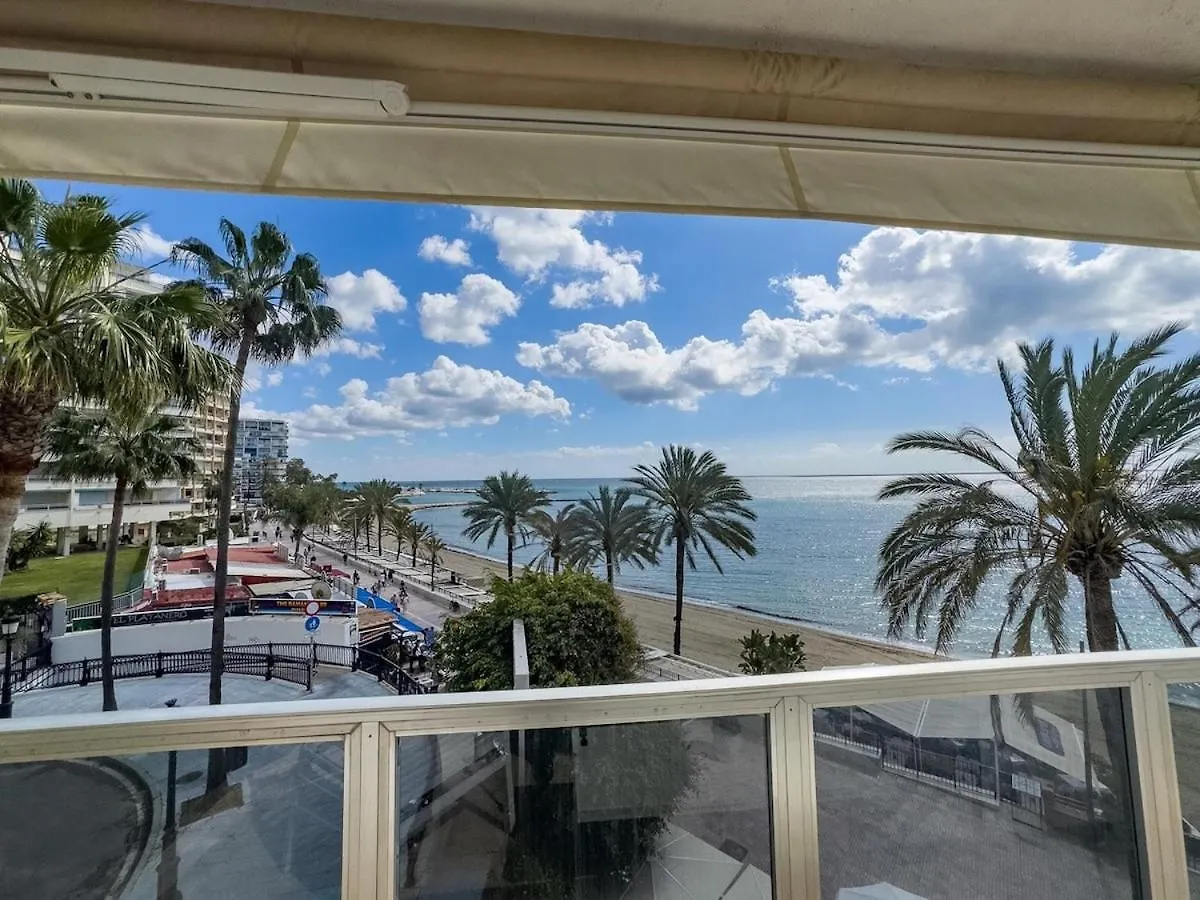 Palm Beach 2F A Stylish Seaside Apartment With Parking 마르베야 0*,